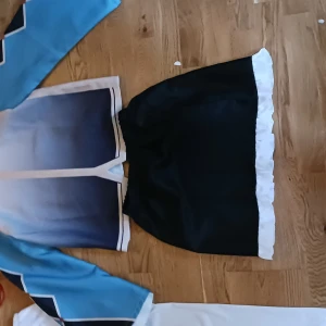 Barn Shenhe cosplay från aliexpress - Säljer min barn Shenhe cosplay från aliexpress, använd 1 gång, och är som ny!