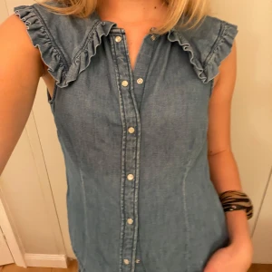 Denim topp - Jättesnygg och cool topp i denim