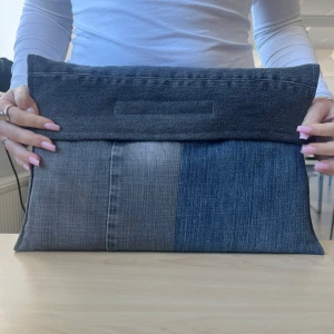 Jeans datorfodral - Detta fodralet har måtten 35x24🫶 Kolla gärna in allt annat vi säljer