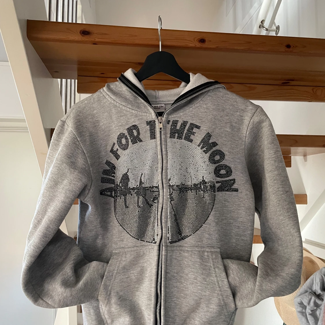 Aim For The Moon Hoodie - 90