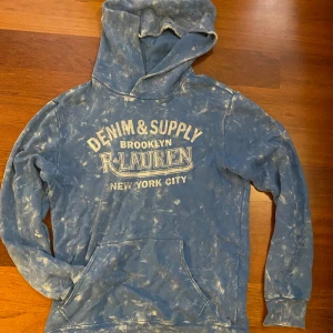 Unik Ralph Lauren hoodie  - Storlek S men passar även M Skick 7/10 Nypris 1698kr