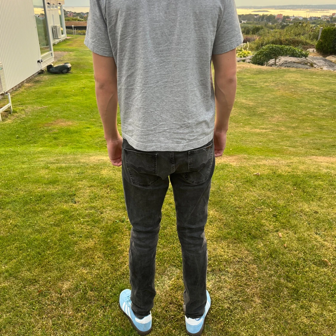 Svarta Nudie jeans - 2