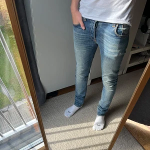 Nudie jeans grim tim - Tja! Säljer detta schyssta paret jeans från Nudie!| Modell: Grim Tim| Vid minsta fråga tveka inte att kontakta mig!| Pris alltid diskuterbart!|// Nils