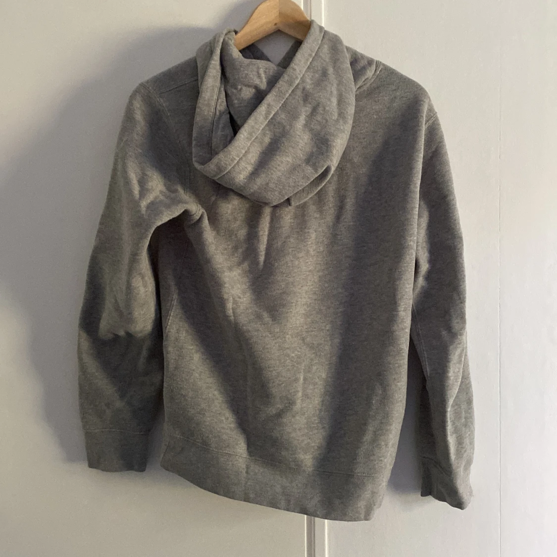 Grå hoodie från Polo Ralph Lauren - 1