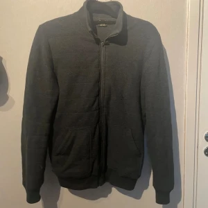 Massimo dutti cardigan - Bra skick!  