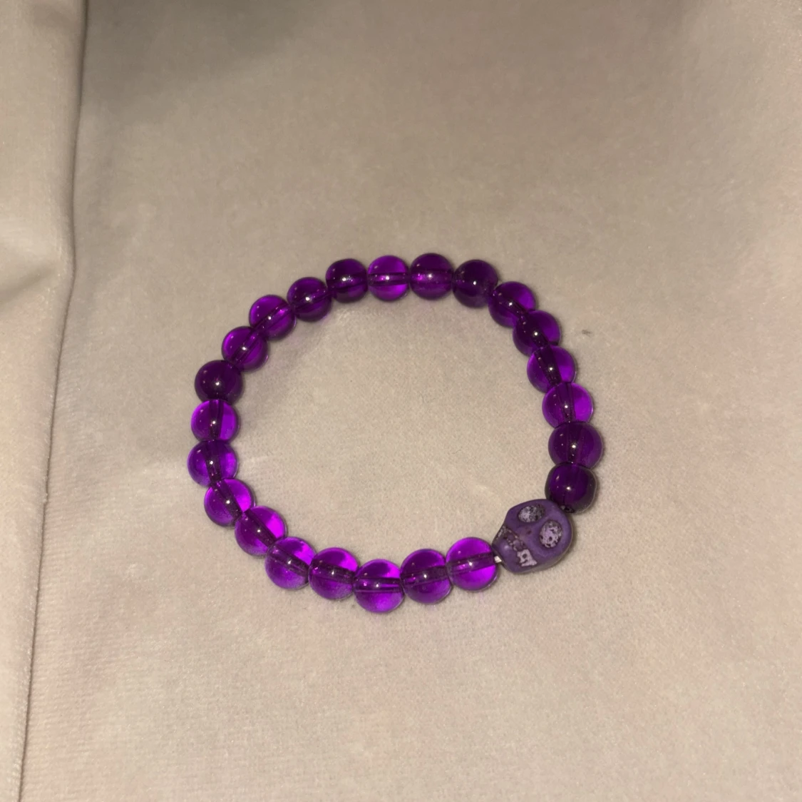 Färgglada pärlarmband med dödskalle - 3