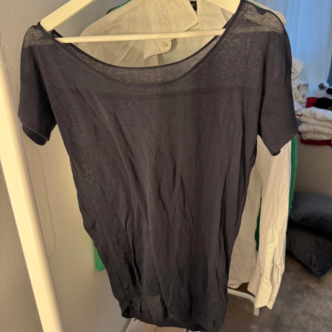 Svart tunn kortärmad topp