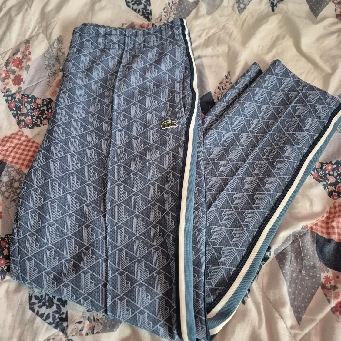 Lacoste mongram byxor  - 3