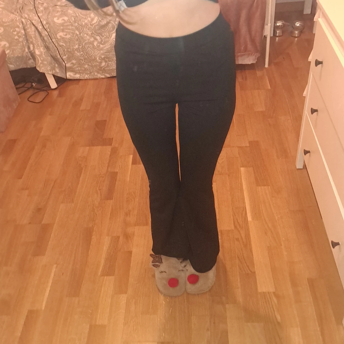 Svarta bootcut byxor med stretch