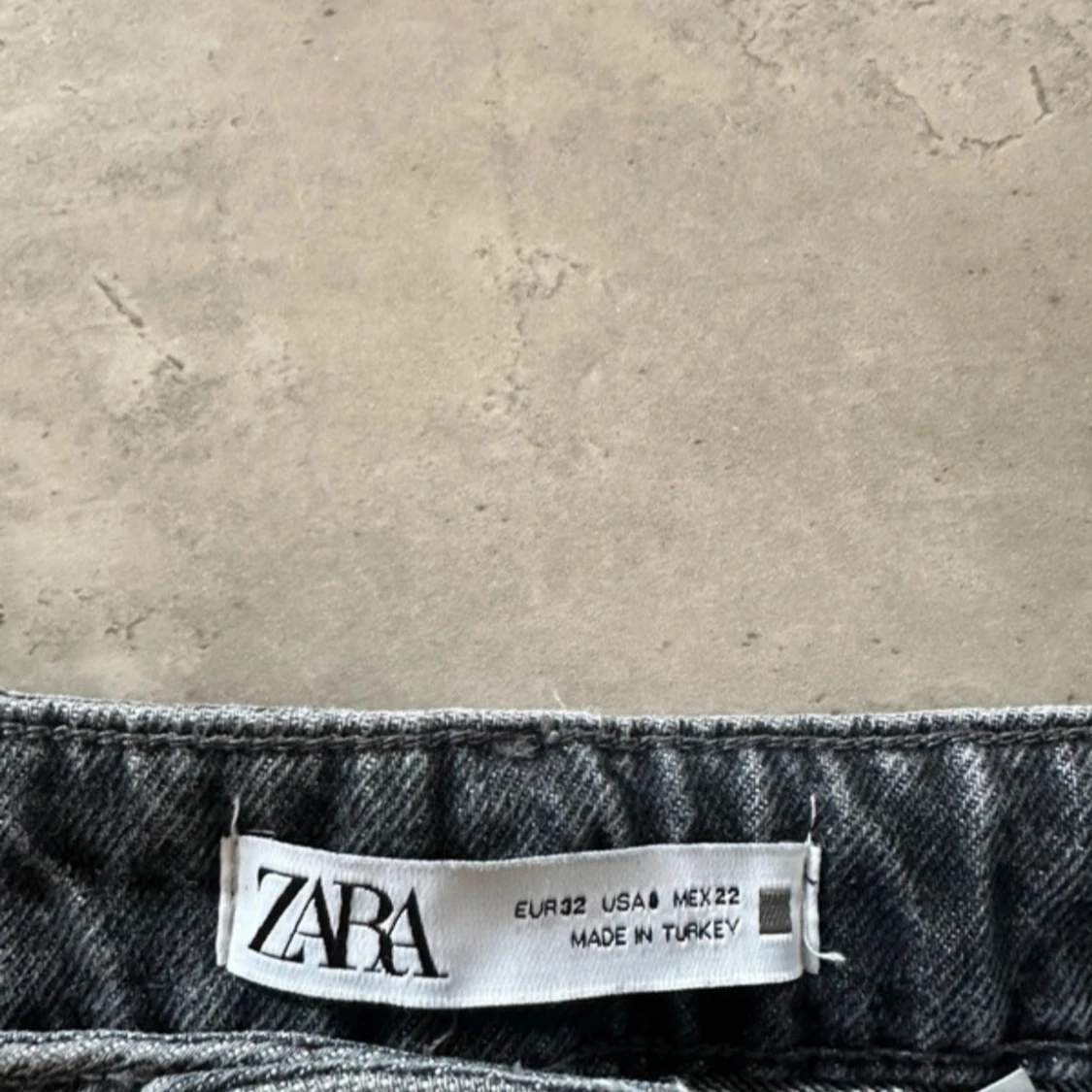 Grå wide jeans från Zara - 2