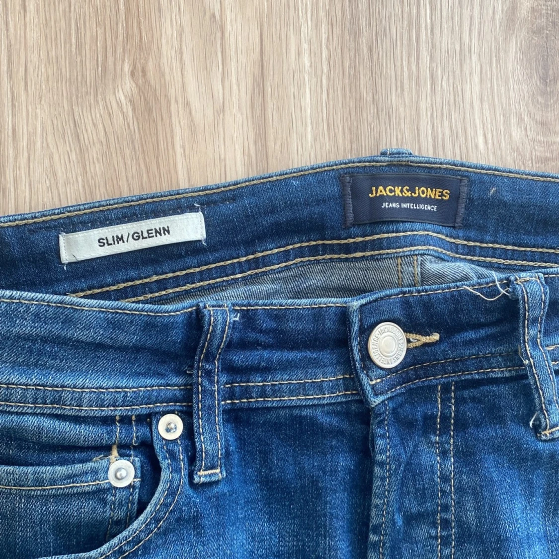 Blå jeans från Jack & Jones - 90