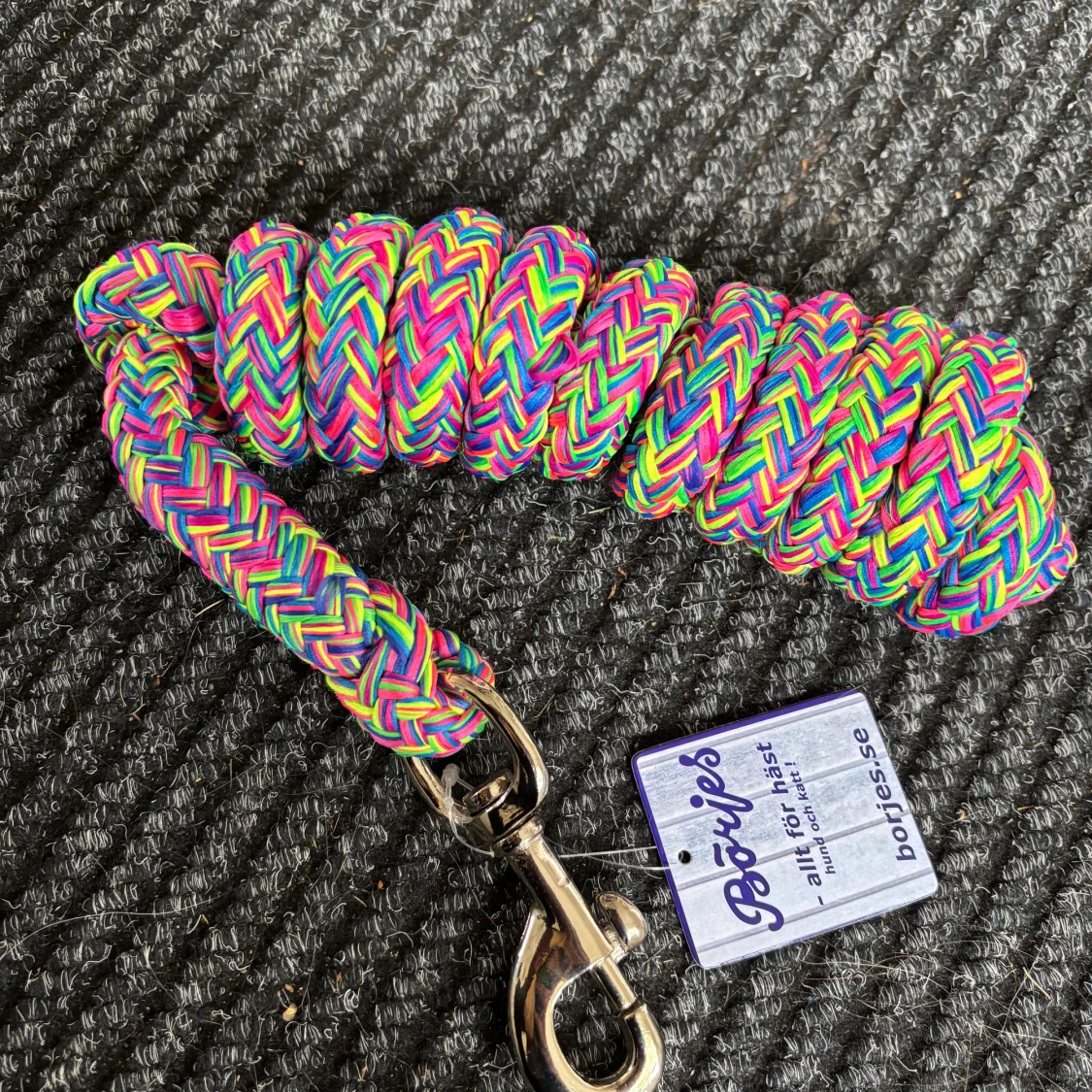 Färgglatt grimskaft från Börjes