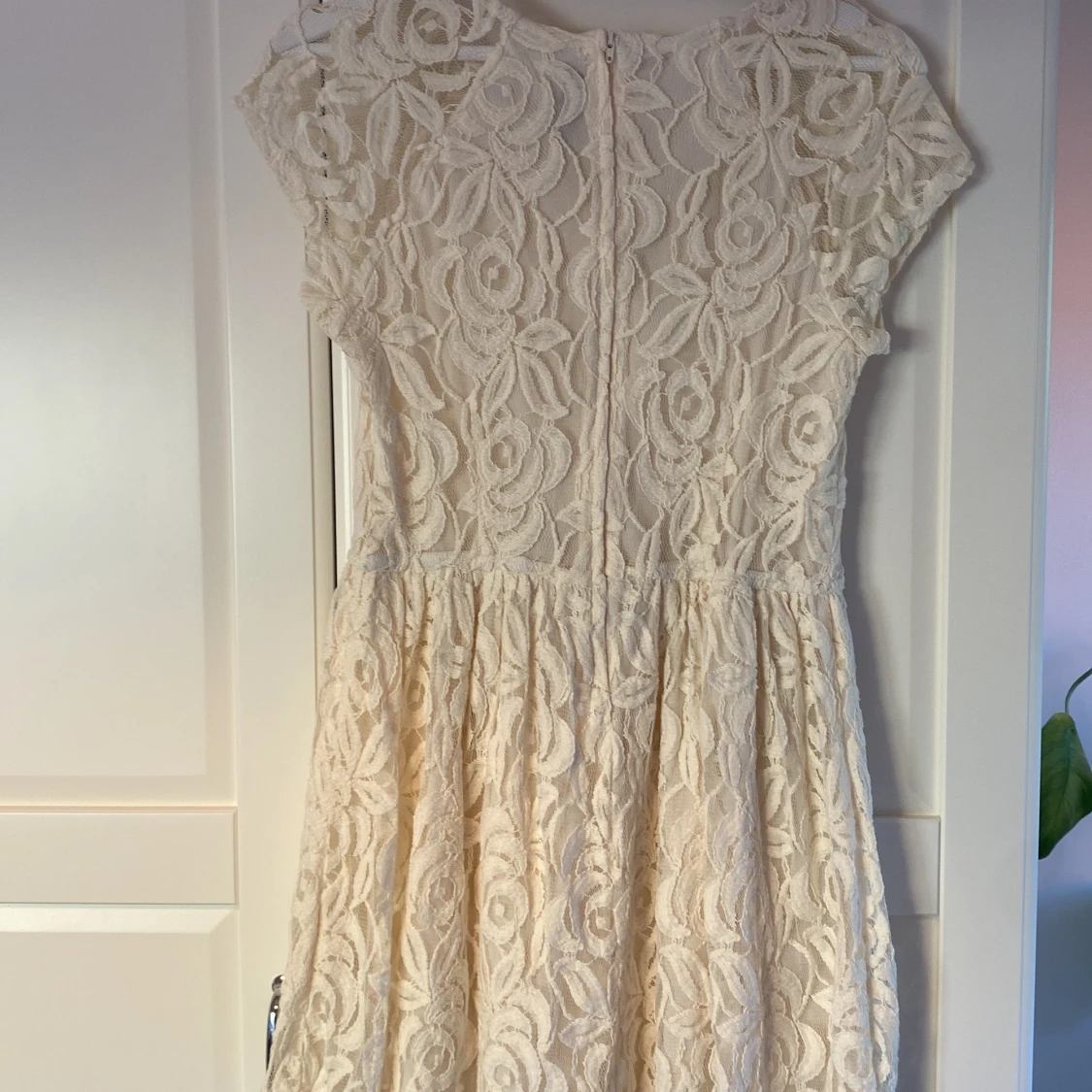 Vit spetsklänning från H&M Divided - 1