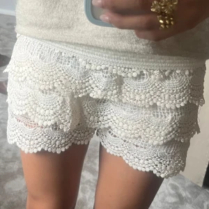 Virkade spetsshorts - Snygga spetsshorts💕Nedvikta på bilderna Storlek L men sitter som en S