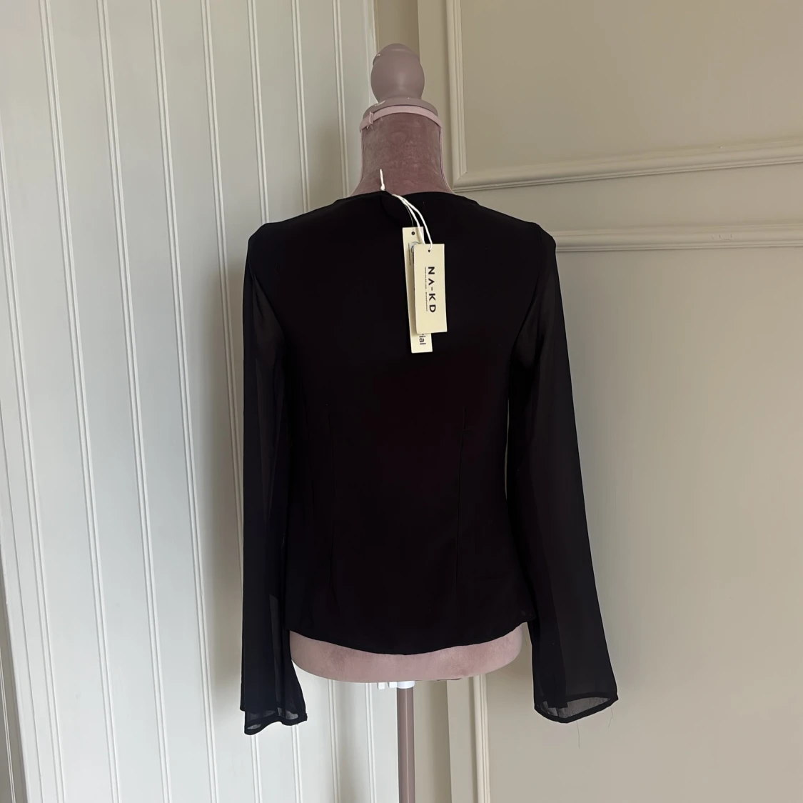 Svart cover-up från Nakd - 1