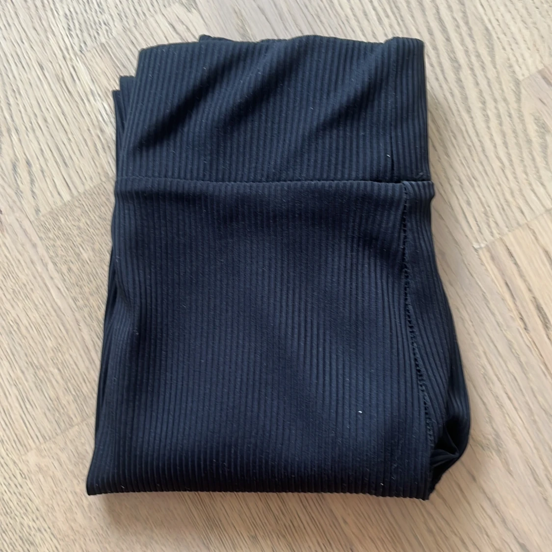 Svarta ribbade leggings från SOC - 2