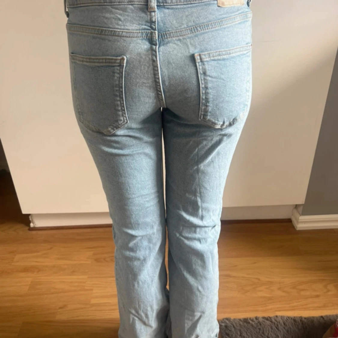 Bootcut ljusblå jeans från Zara - 1