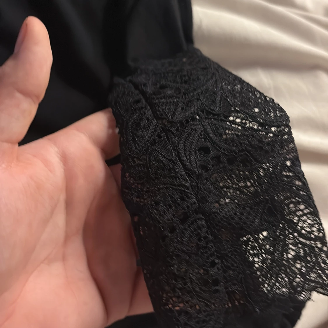 Svart spetsklänning från Soyaconcept - 4