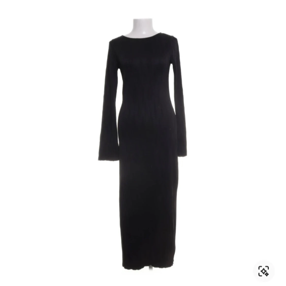 Svart långärmad långklänning Gina Tricot