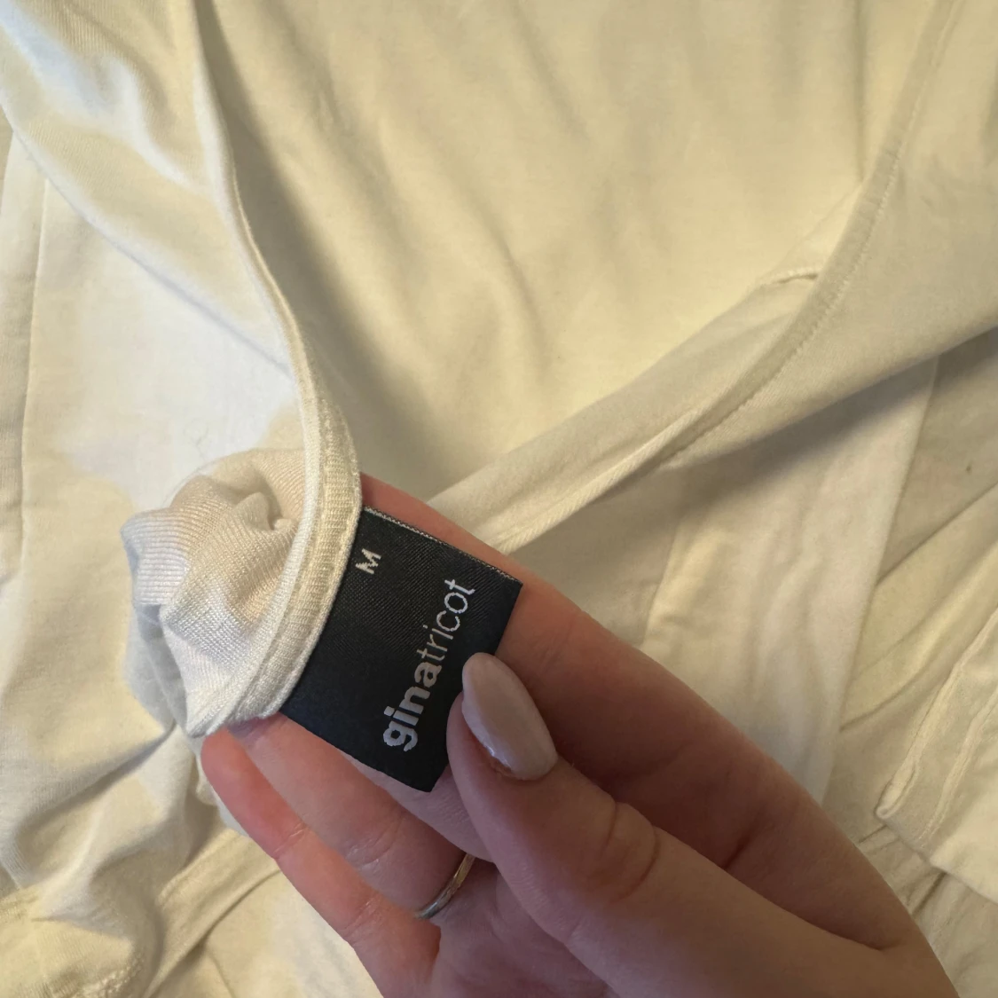 Vit långärmad topp med öppen rygg - 4