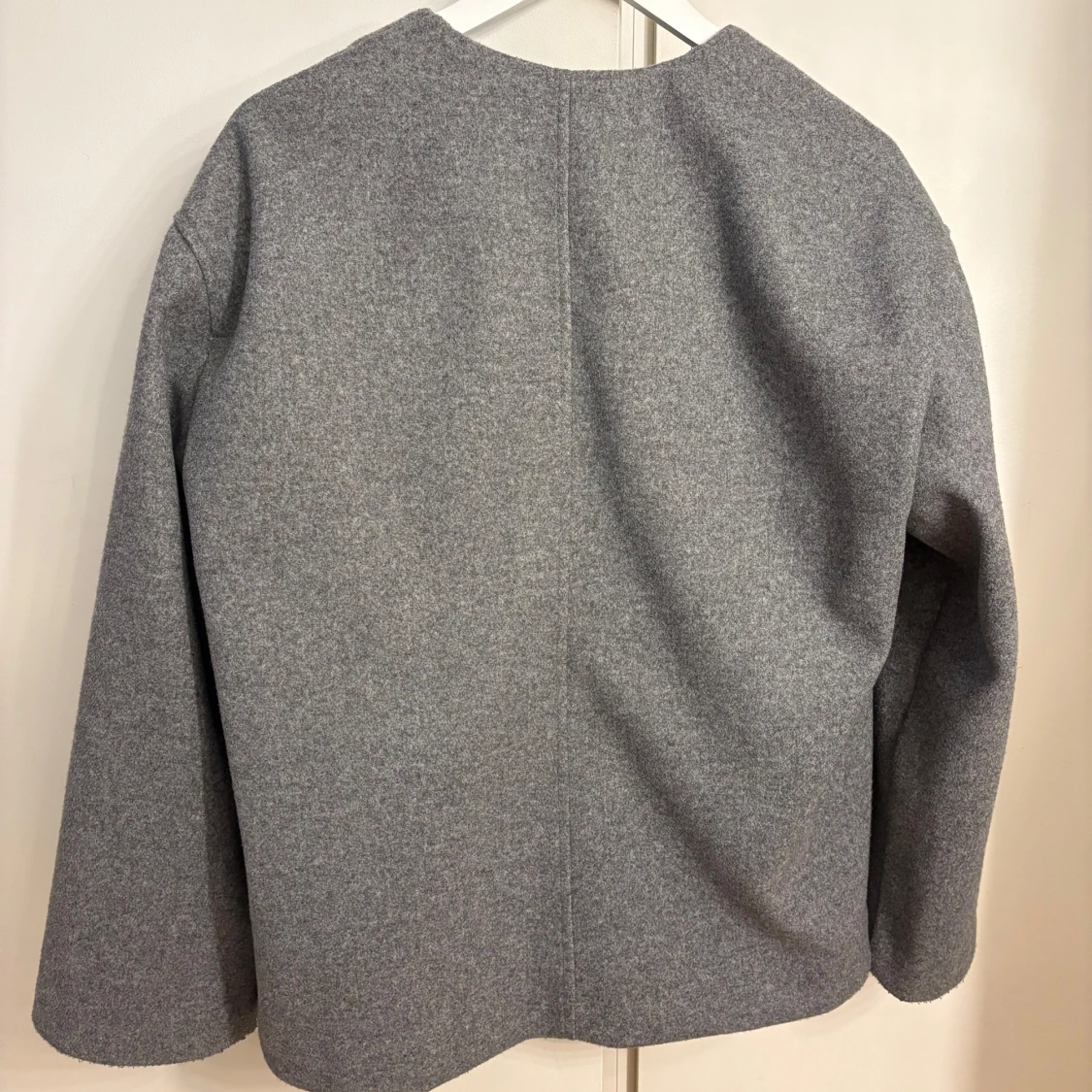 Grå kappa  - 3