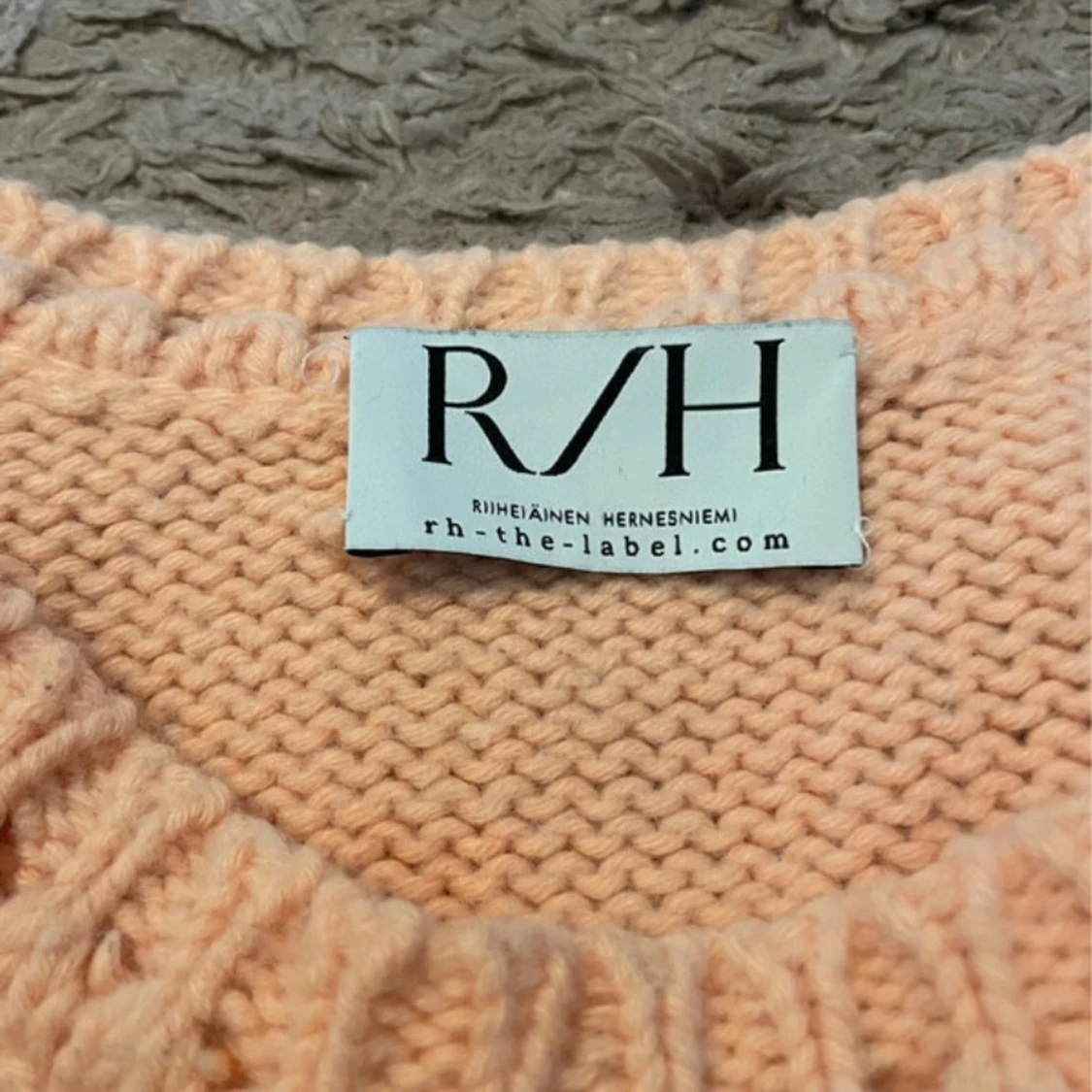 Stickad tröja från R/H - 1