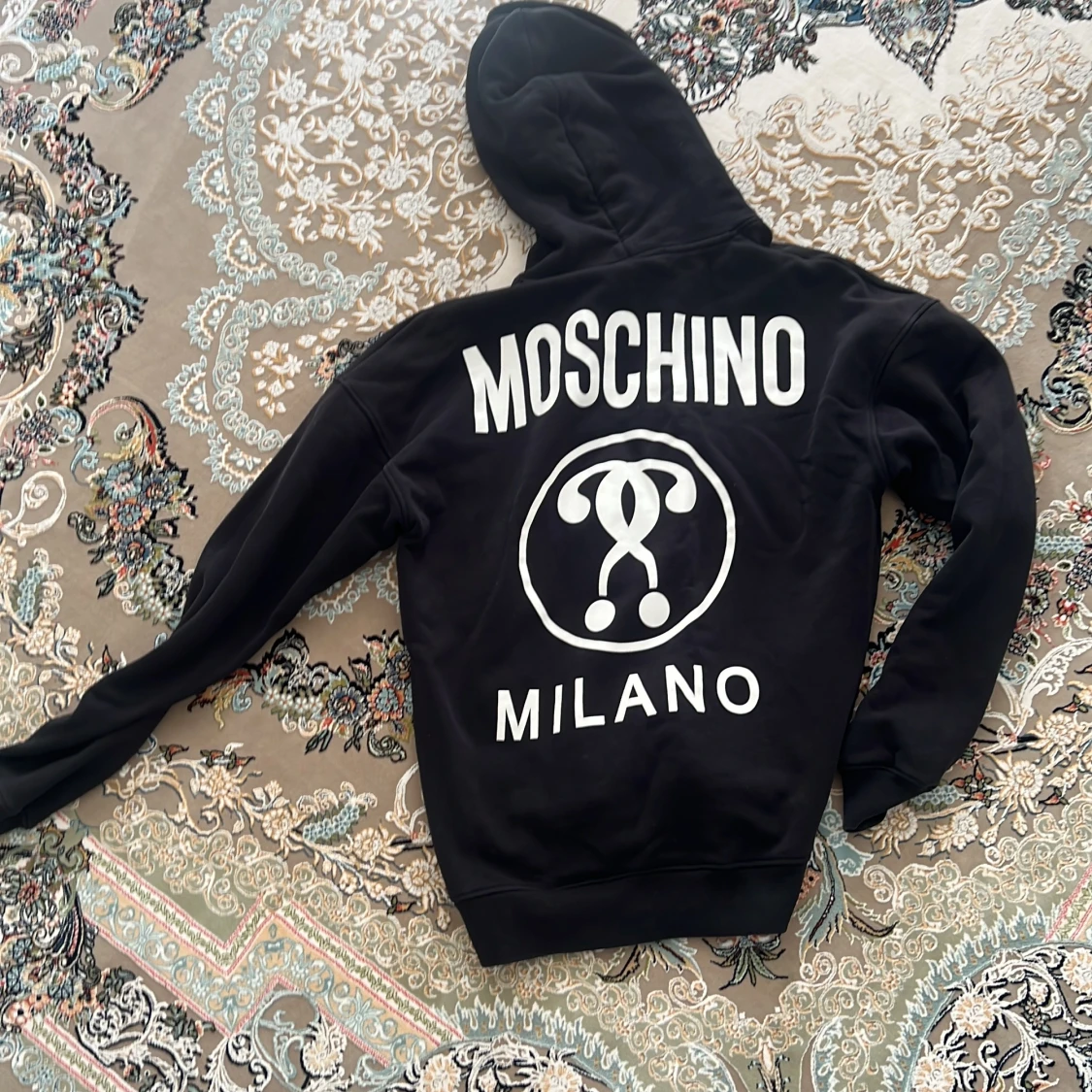 Svart Moschino Milano hoodie - 2