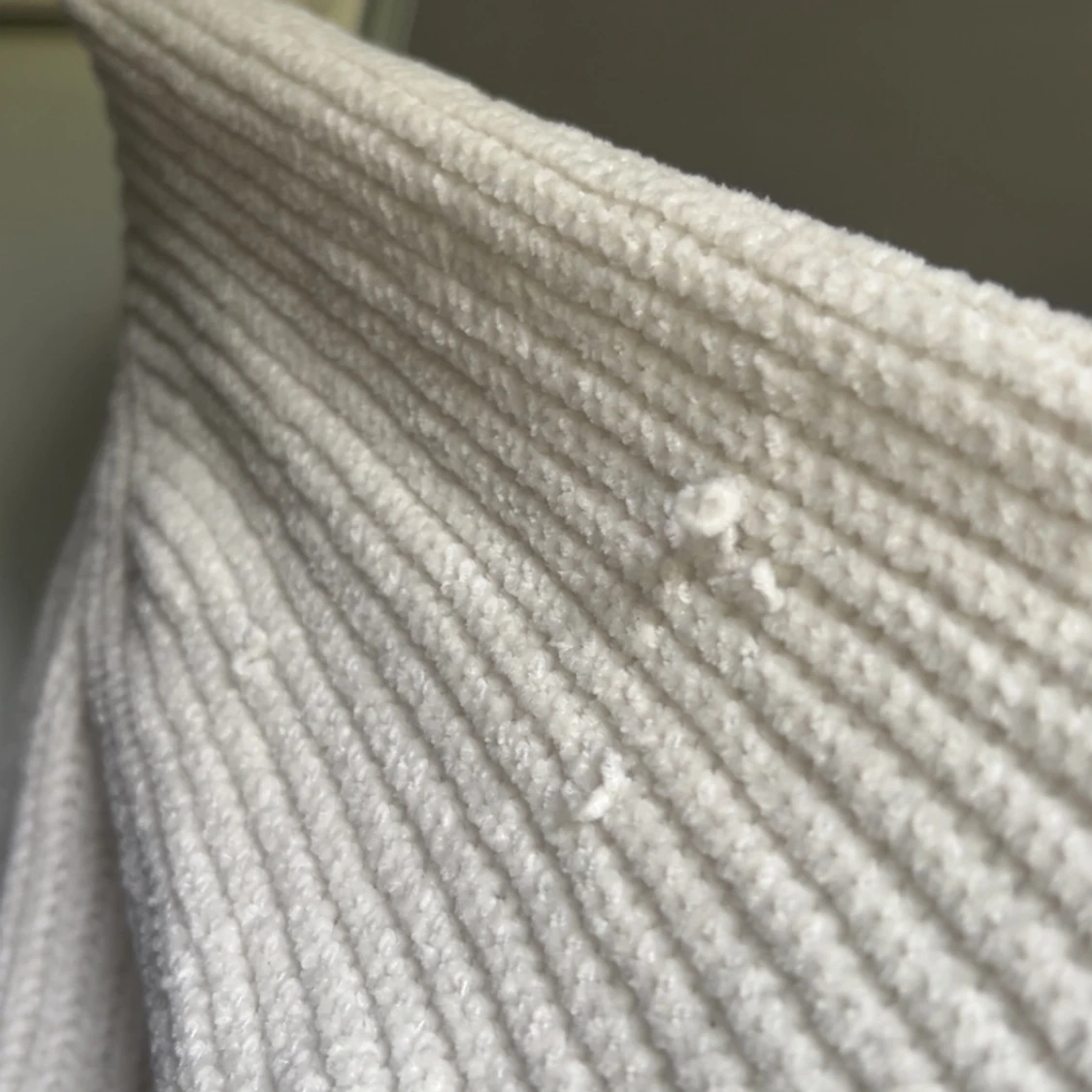 Vit stickad kofta från H&M - 3