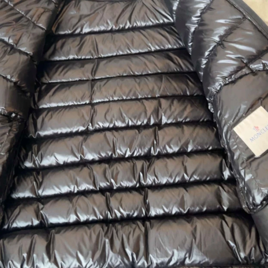 Svart Moncler dunjacka - 1