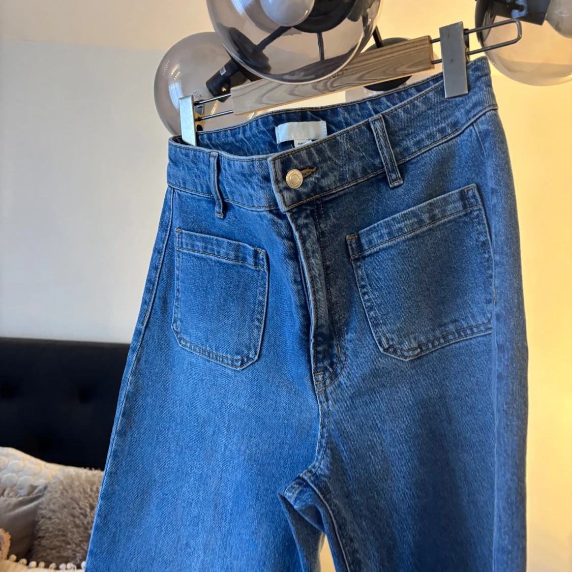 Blå wide jeans från H&M, strl 38 - 1