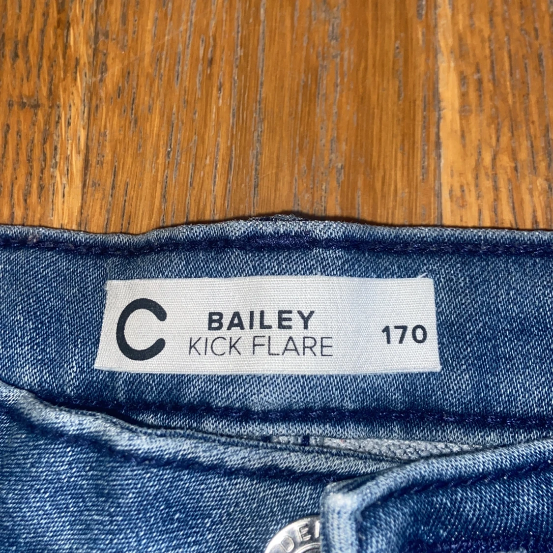 Blå kick flare jeans Bailey 170 - 2