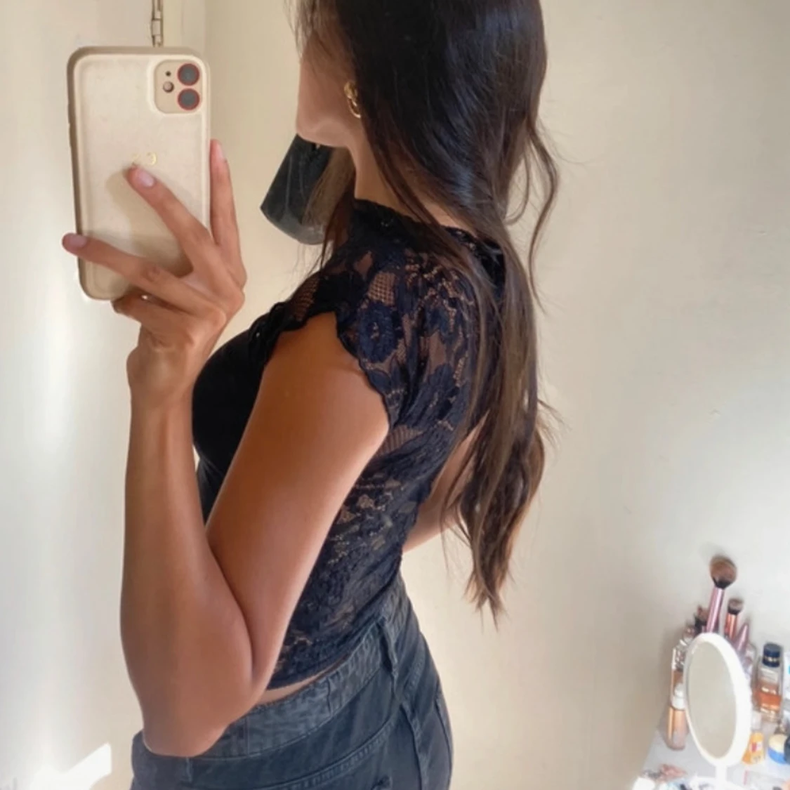 Svart blommig mesh topp med spets - 4