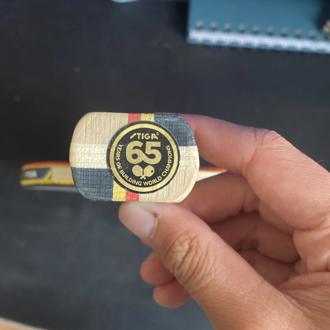 Signerat Truls rack med 3 stycken pingis bollar - 3