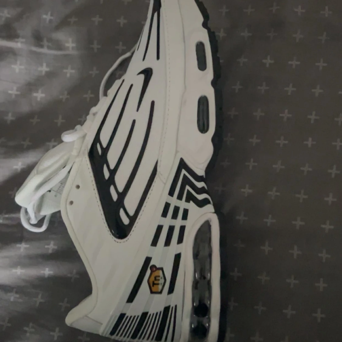 Nike Air Max Plus vita och svarta - 1