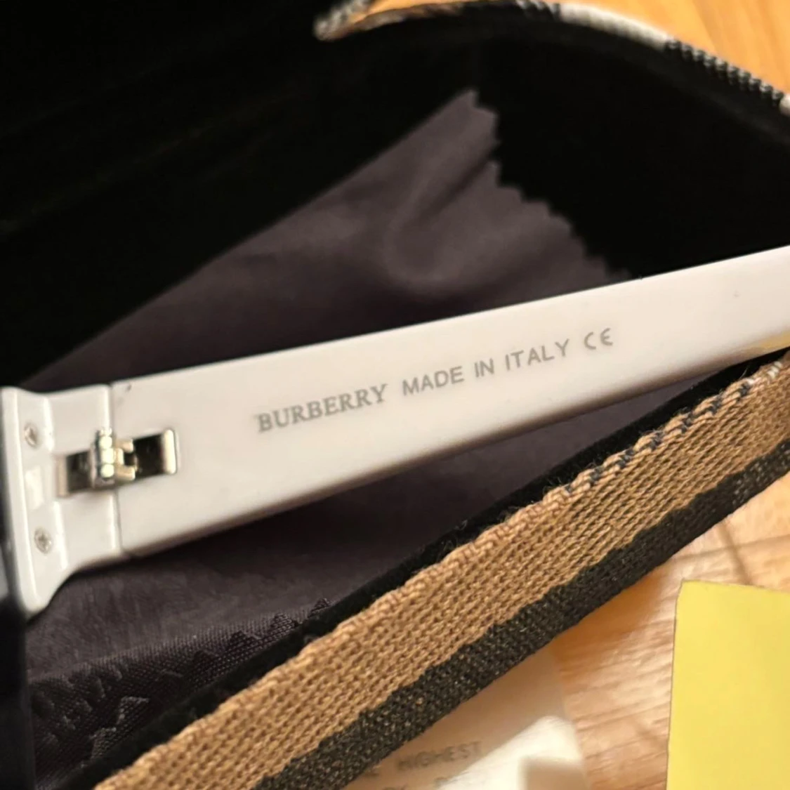 Burberry solglasögon  - 3