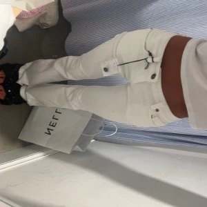 Subdued jeans vita - Vita jeans från Subdued i stolrek 36 motsvarande xs eller xxs! Endast provade!