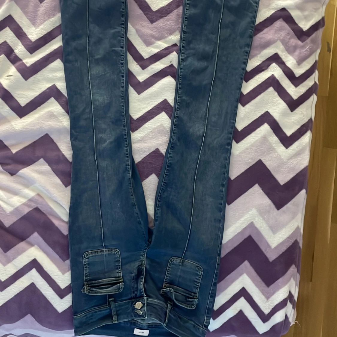 Blå bootcut jeans från Nelly - 2