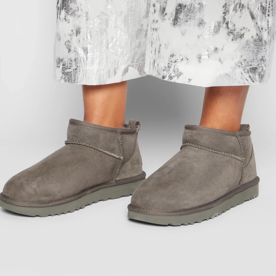 Grå UGG boots i mocka - 2