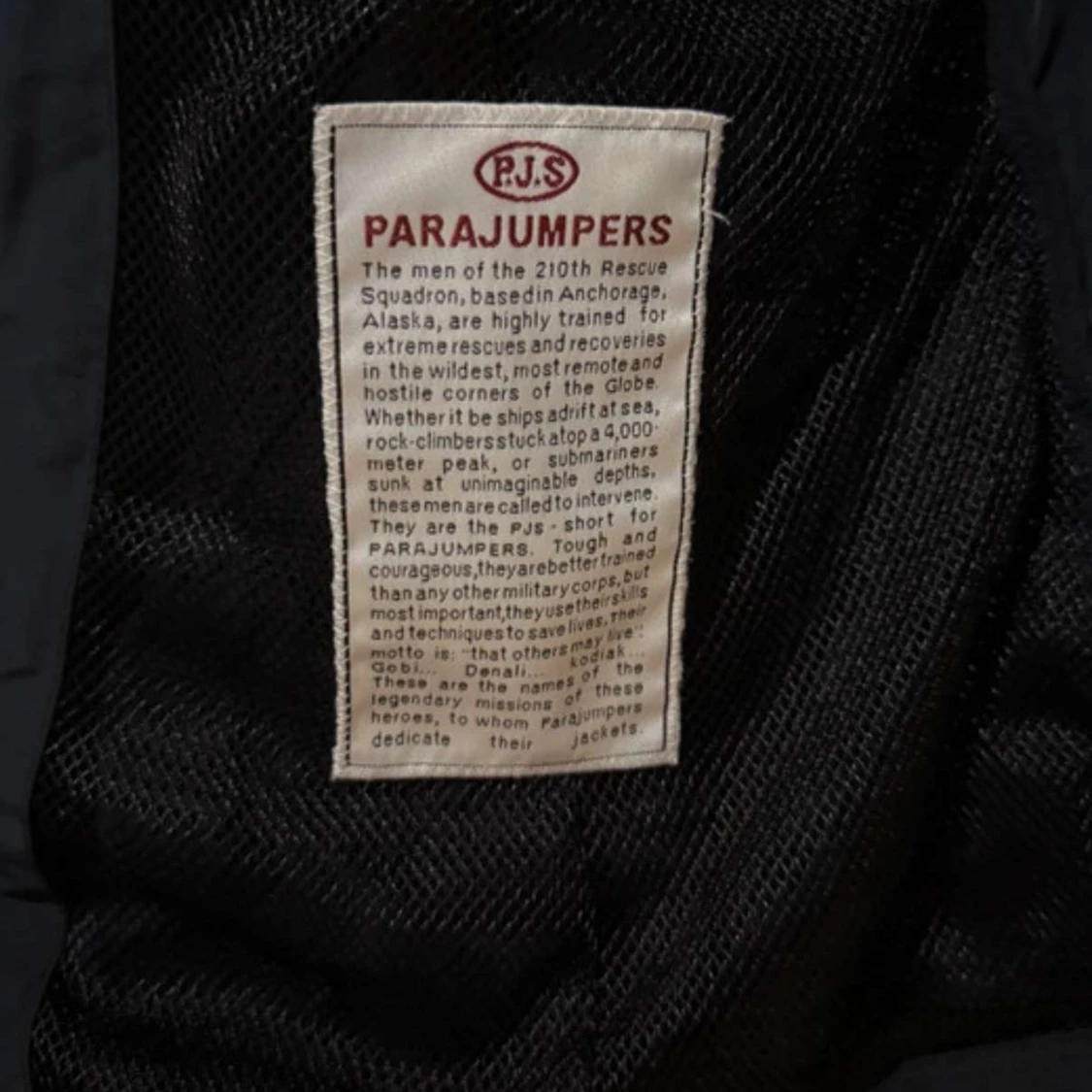 Svart vindjacka från Parajumpers - 3