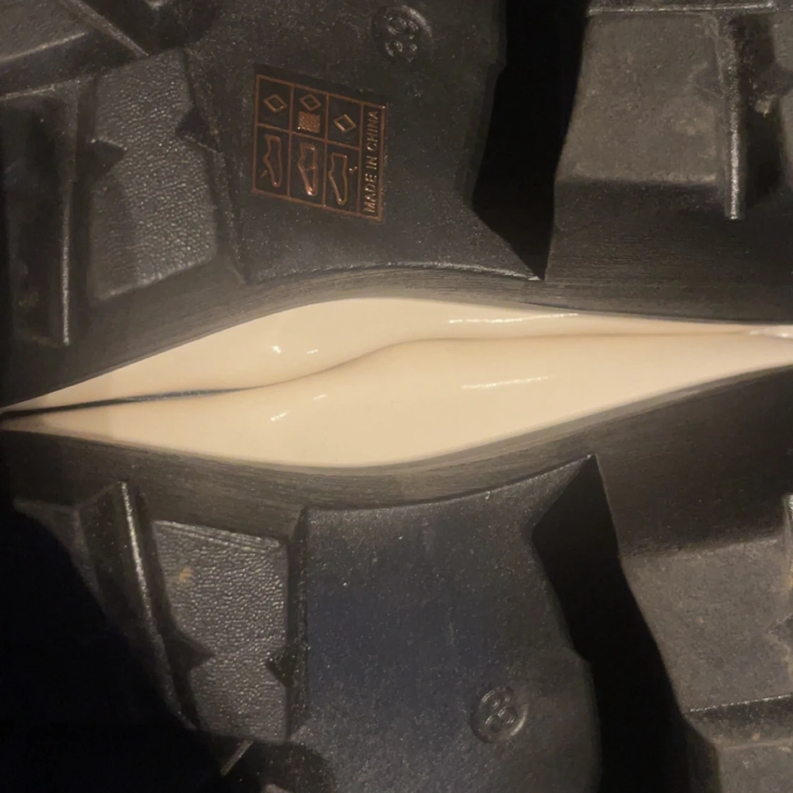 Svarta och vita ballerinaskor med rosett - 2