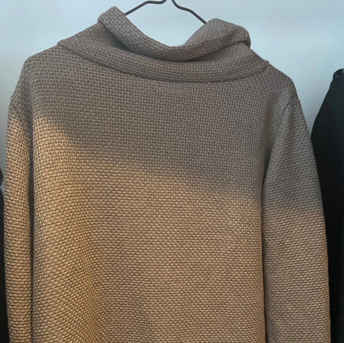 Beige kofta med knappar - 1