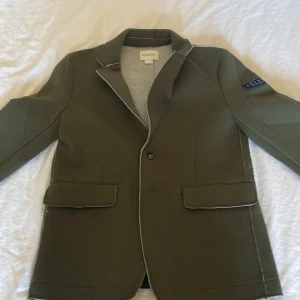 Diesel kavaj - Grön diesel kavaj, storlek:10, nästan aldrig använd!