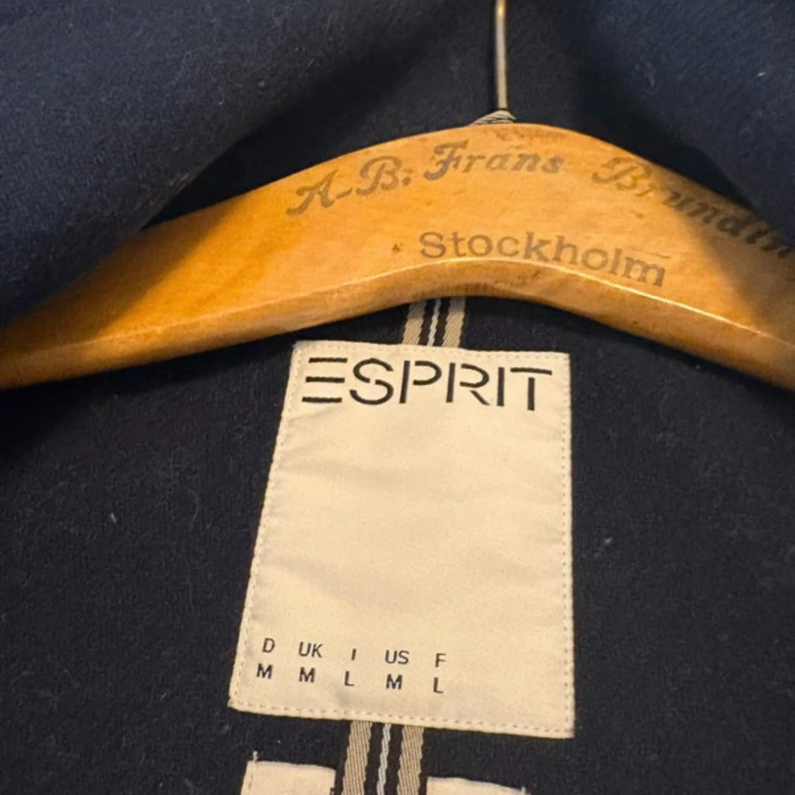 Mörkblå ullkappa med luva från Esprit, M - 1