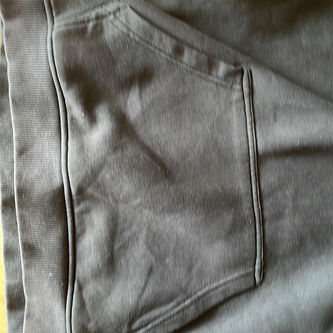 Svart hoodie från Lyle & Scott Junior - 4