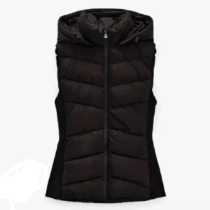 Svart Zara Väst - Säljer denna då den aldrig har kommit till användning. Den är helt ny och oanvänd. Inga defekter. Storlek XS🫶🏼🤍💗