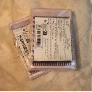 Två paket Individuella lösögonfransar - Två paket lösögonfransar, perfekt för att göra egen fransförlägning, helt oanvända