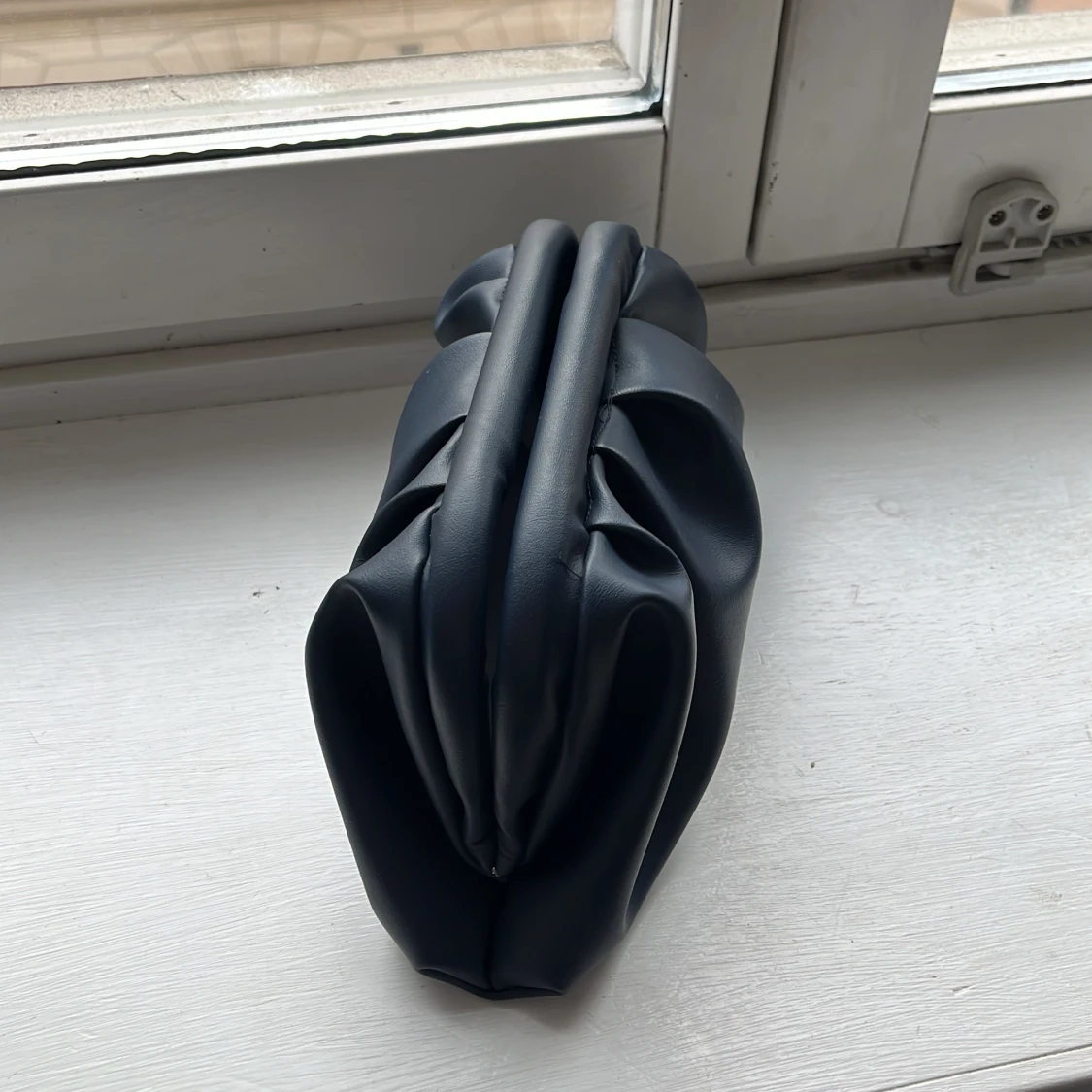 Marinblå FUSKLÄDER väska - 4