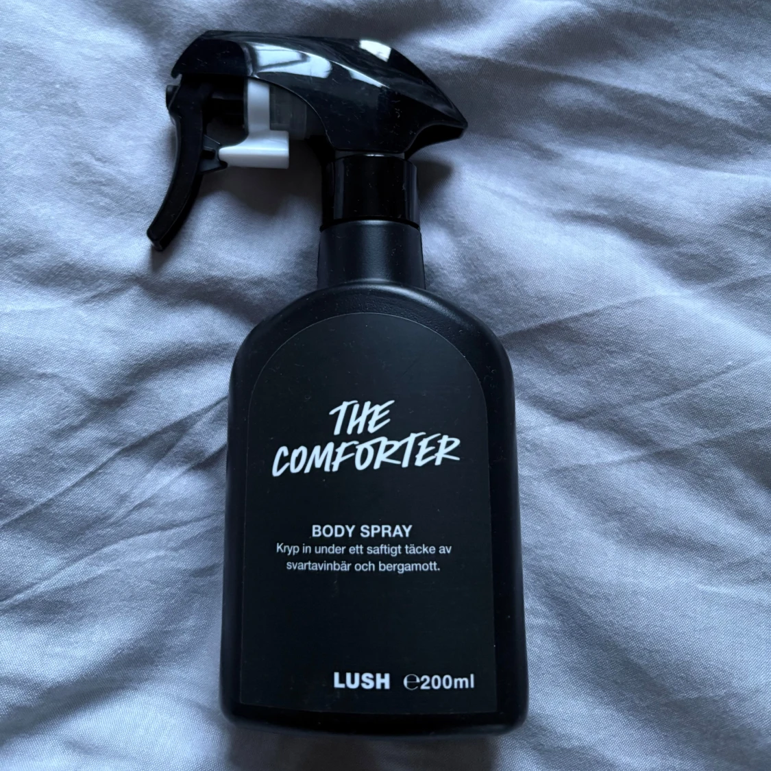 The Comforter Body Spray från Lush
