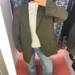 Rutig kavaj - Rutig kavaj, oversized modell, axelvadd. 