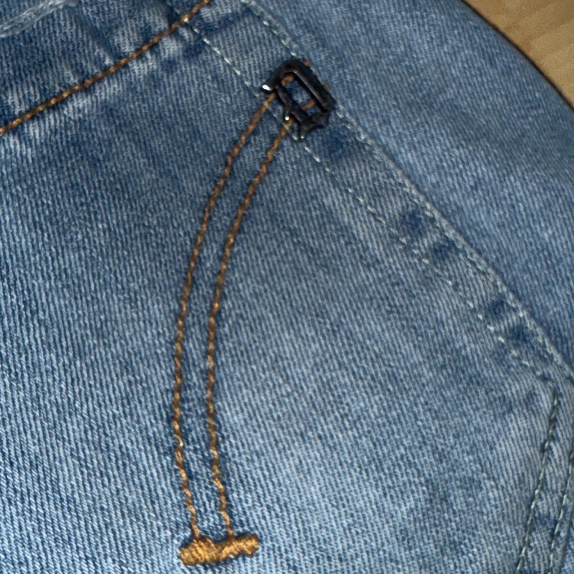 Dondups med slitningar - 3